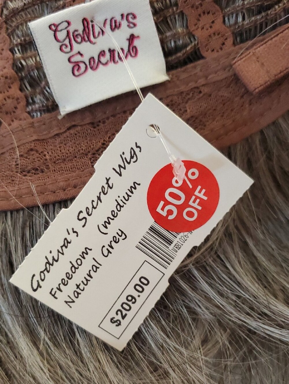 Godiva's Secret Freedom Average Wig Layered Natural Grey Orig 209. Now 80. NEW - Picture 15 of 15